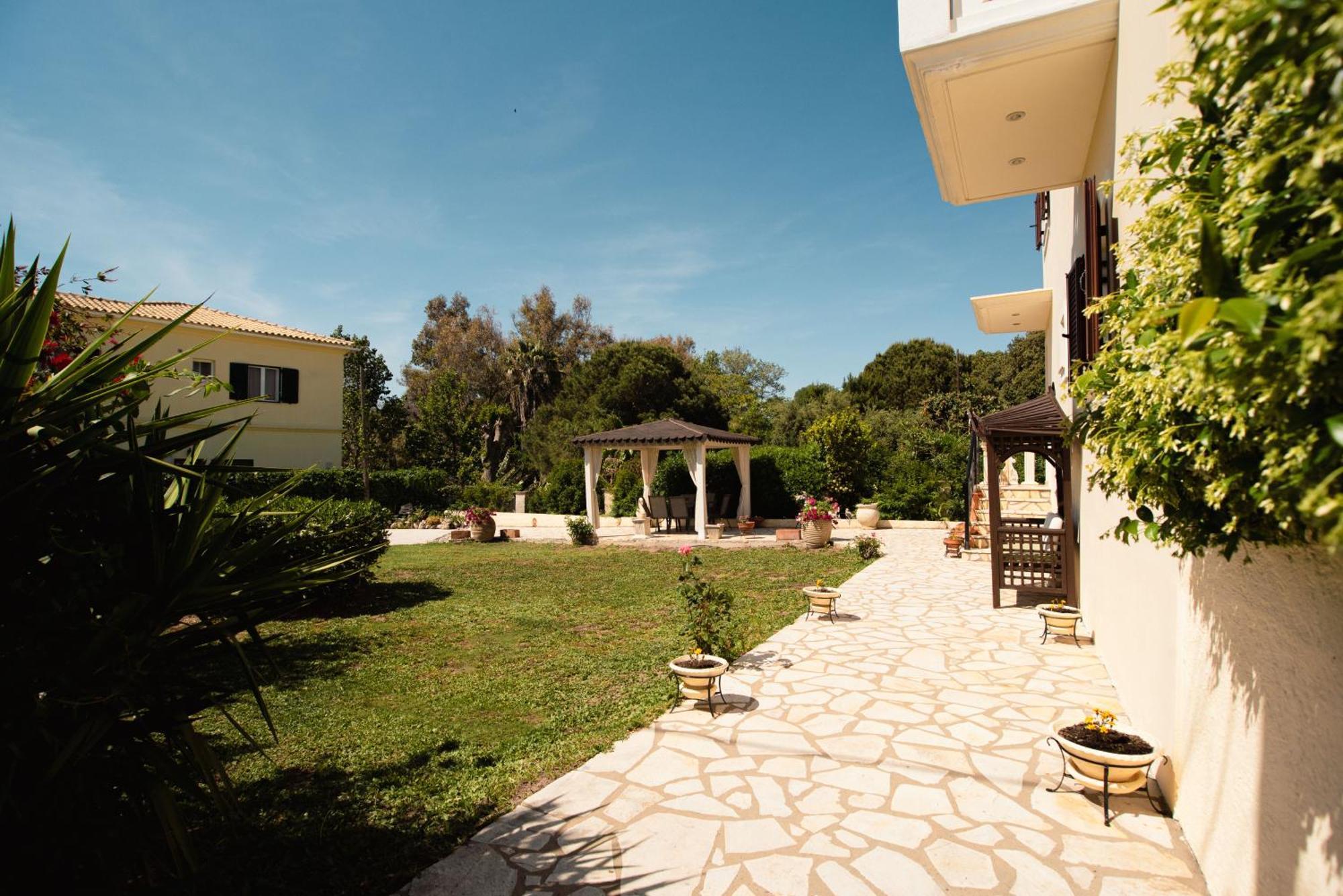 Angelique Apartments Agios Georgios  Exterior foto